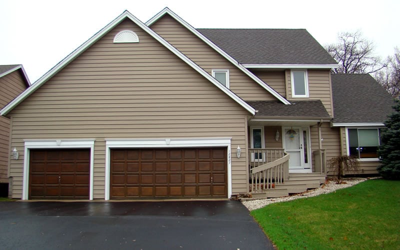 3 Popular Types of Vinyl Siding to Transform Your Curb Appeal